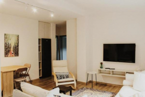 Newly renovated, 1-bedroom holiday house